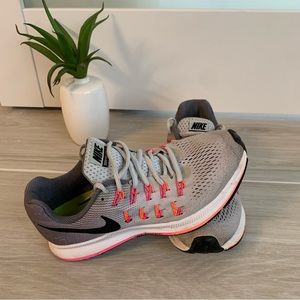 Women’s Nike Zoom!